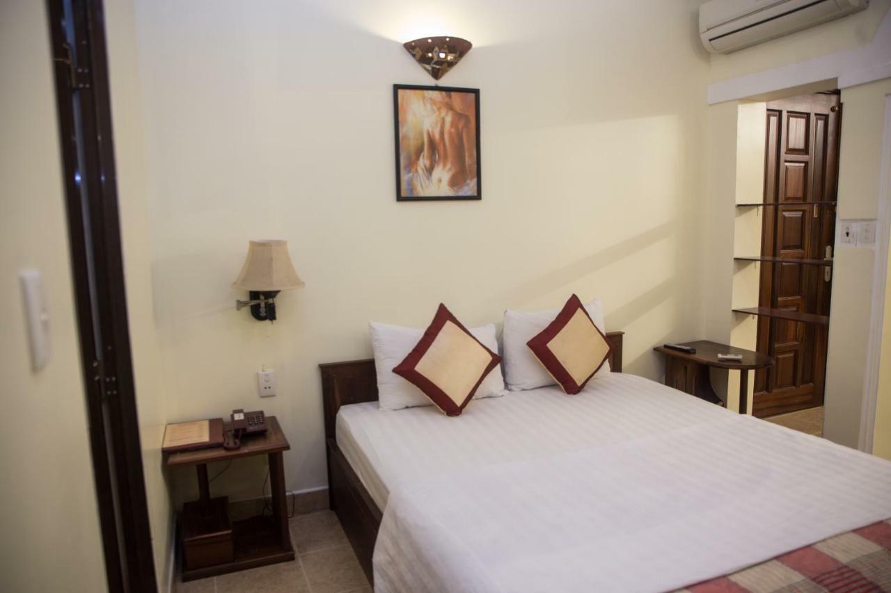 Caroline Hotel Ho Chi Minh-stad Buitenkant foto