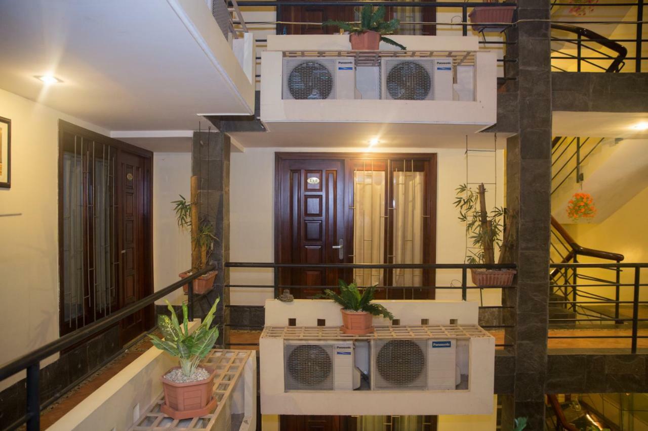 Caroline Hotel Ho Chi Minh-stad Buitenkant foto